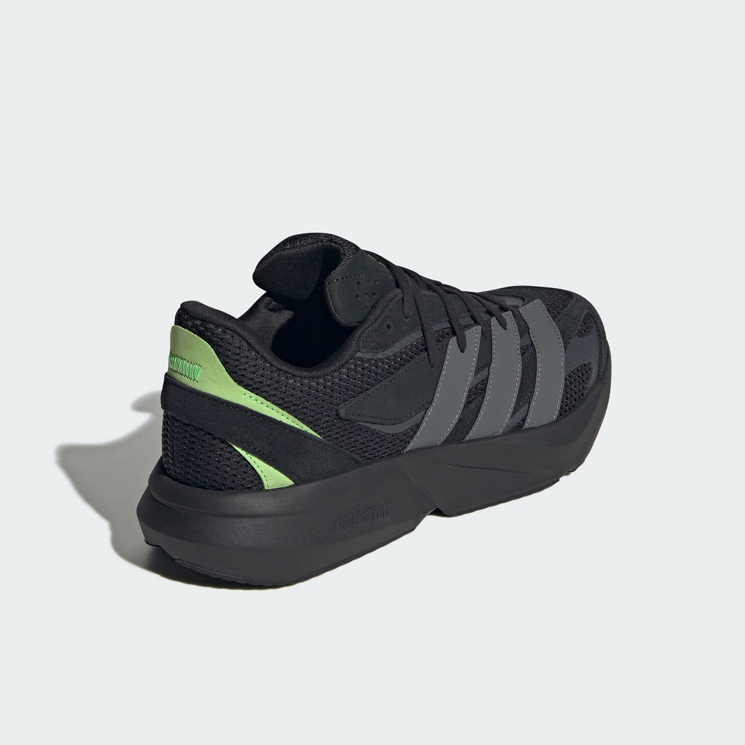 Adidas Authentic LIGHTBLAZE Me - Men Shoes Running Adidas recensie en prijs