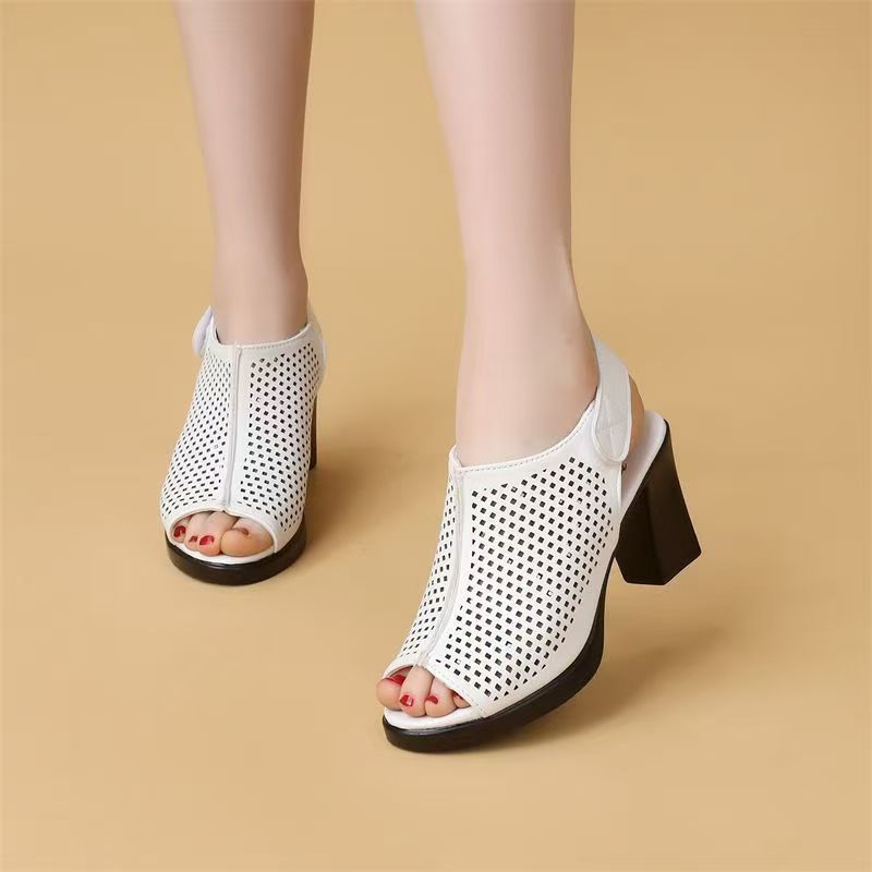 Women Big Size High Heel Peep  - Velcro Strap Sandal recensie en prijs